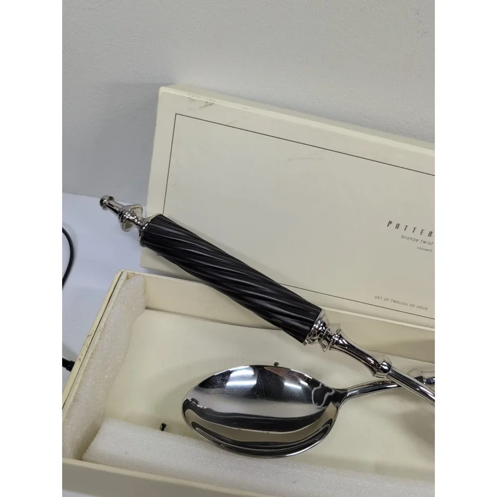 Pottery Barn‎ Twist Server Set